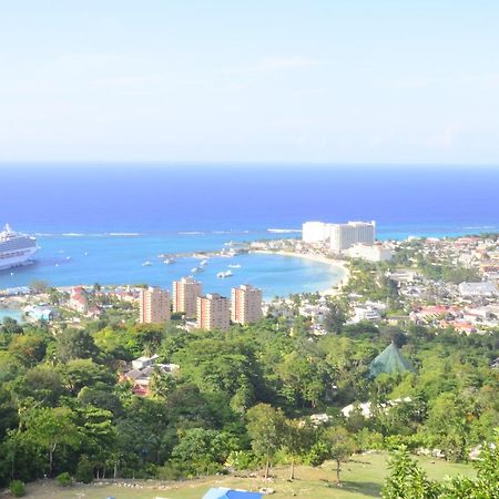 Pink Rock Inn Bed And Breakfast Ocho Rios Exterior foto